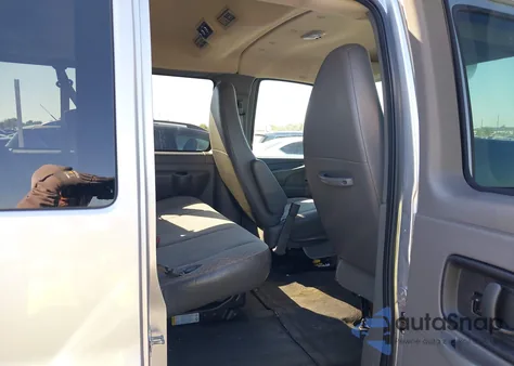 2015 Chevrolet Express 2500 Ls из США, поврежденный, VIN 1GAWGPFF2F1282132